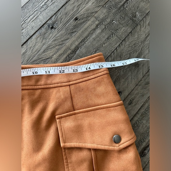 🛍️ $5 SALE - Joe Fresh Faux Suede Lined Skirt, size 8. - Picture 8 of 9